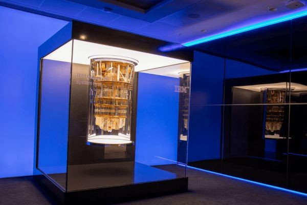 Doom will run on a literal potato but apparently quantum computers still aren't powerful enough to run even this wireframe version natively